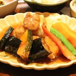 Ookamadomeshi Torafuku - 黒豚と彩り野菜の黒酢あんかけ…1,780円