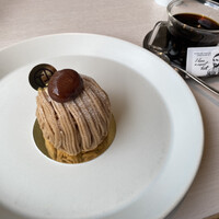TOOTH TOOTH GARDEN RESTAURANT - 