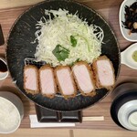 写真 : とんかつ 鶴群 ルクア サウス店 （たづむら） - 大阪/とんかつ