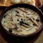 LASOLA Bhutan Restaurant - シャモダツィ