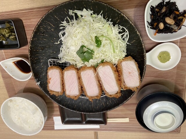 鶴群 とんかつ 鶴群 ルクア サウス店 （たづむら） - 大阪/とんかつ | 食べログ