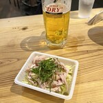 224216410 - 生ビールとガツぽん酢。