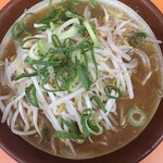 Ichiraku Ramen - モヤシでスープの温度の下がるのかも？