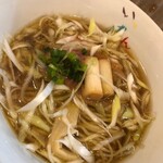 ラーメン イッケン - ネギの魔術師の3種のネギはどれも絶妙！