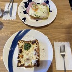 ペリカンカフェ - 白いチーズトースト、ハム目玉焼きトースト