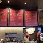 スターバックスコーヒー - ヒーコ買うのに行列！
            
            店内入ってメニュー見るもなんだか難しいぞ(･･;)
            
            注文は東京から来られた方にヽ(´o｀；
            
            フラペチーノとかぢゃなくオーソドックスなブレンド
            
            
            