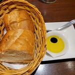 Osteria Mio Bar - バケットおかわり出来たら良いのになぁ