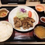 大戸屋 - 豚肩ロースの生姜焼き定食と明太子