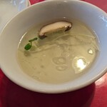 貴州大飯店 - 五目炒飯のスープ