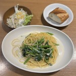 梅田バル イタリア食堂 CIMA - ツナとほうれん草のアンチョビクリームパスタ　750円