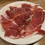 ルガール - ハモンセラーノSサイズ。絶妙な塩気がよき！赤ガブガブいっちゃおー♪