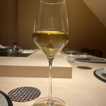 渋谷 天婦羅 ふじもと - 白ワイン　ブレット＆バター　ボトル12000円