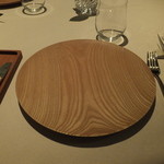 ロワゾー・パー・マツナガ - テーブルセッティング