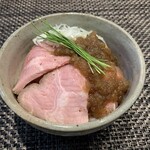 宍道湖しじみ中華蕎麦 琥珀 東京本店 - 