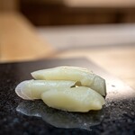 鮨割烹ひなかの - ガリ