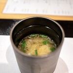 鮨割烹ひなかの - 味噌汁