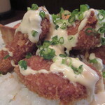 ジュイップ - 厚みのある豚ロース肉のスティック状のフライ