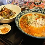 じゃんまるらーめん - 旨辛こくまるらーめん（バリカタ）／じゃんまる飯セット