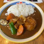 Restaurant Mari - SnowManのテレビに紹介された季節の野菜とポークカレー