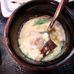 Tomu - 鶏肉が大きめなのは有り難いけれど
                      変質し掛けな癖のある味わいで美味しいとは思えない