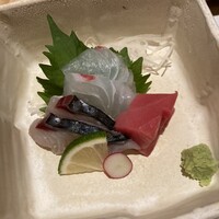 対馬のどぐろとイカ活き造り 博多 魚蔵 都ホテル店 - 