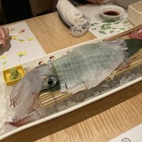 対馬のどぐろとイカ活き造り 博多 魚蔵 都ホテル店 - 