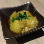 札幌かすそばtoてんぷら風土 - つきだし　ナスの煮浸し