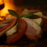 オペラ - かも、トマト、モッツァレラ