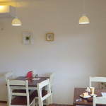 ル・クール - イートインスペースもあります