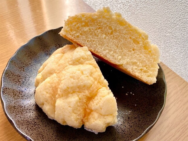 メロンぱん メロン好きさん、必見です👀🍈 富良野の坂口農産さんから、 と