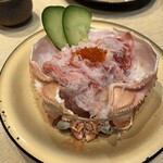 Kaitenzushi Honjin - 蟹ほぐし豪快盛り　甘くて美味しかった〜