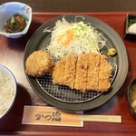 かつ治 - ランチ980円　ご飯、キャベツ、味噌汁のおかわりOK♡