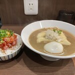 ヌードル＆スパイスカレー 今日の1番 - 