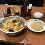 味之郷 - 広東麺セット1050円