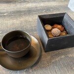 レヴォ - ⭐︎黒文字茶