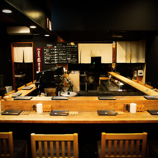 奄美大島の隠れ家空間で本格焼鳥を堪能◆観光にもおすすめ