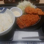 松屋 - ロースカツ&ささみカツ定食＼(^-^)／