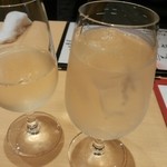 白ワインとサングリア