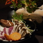 Sakae An - 鴨肉の旨みとたっぷり野菜の『鴨鍋』は一人前￥1600～！！