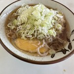 いびそば 本店 - 天ぷらそば＋薬味＋生卵