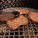 炭火焼ホルモン ぐう 新橋 - 