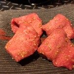 炭火焼ホルモン ぐう 新橋 - 