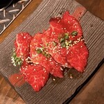 炭火焼ホルモン ぐう - 