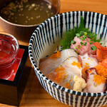 Hokkaidou Chubo - 海鮮丼と枡