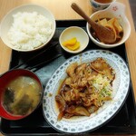 きくよし食堂 - しょうが焼と肉どうふ ¥700