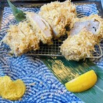 とんかつ 串揚げ 優膳 - ロースかつとヒレかつ断面