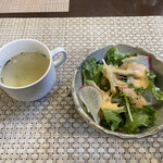Kafeterasu Shiki - ランチスープ　サラダ