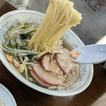 四興楼 - 麺リフト