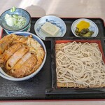 長寿庵 - ミニえびかつ丼ともり蕎麦のセット（900円）