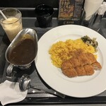 旨さと辛さがここちよい黒カレー 萬栄カレー - 